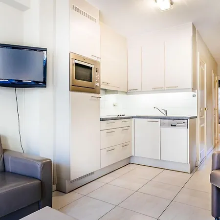 Apartament In Near Sea Dike, Cleaning Included Koksijde