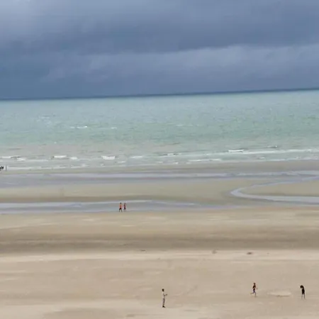 In Near Sea Dike, Cleaning Included * Koksijde